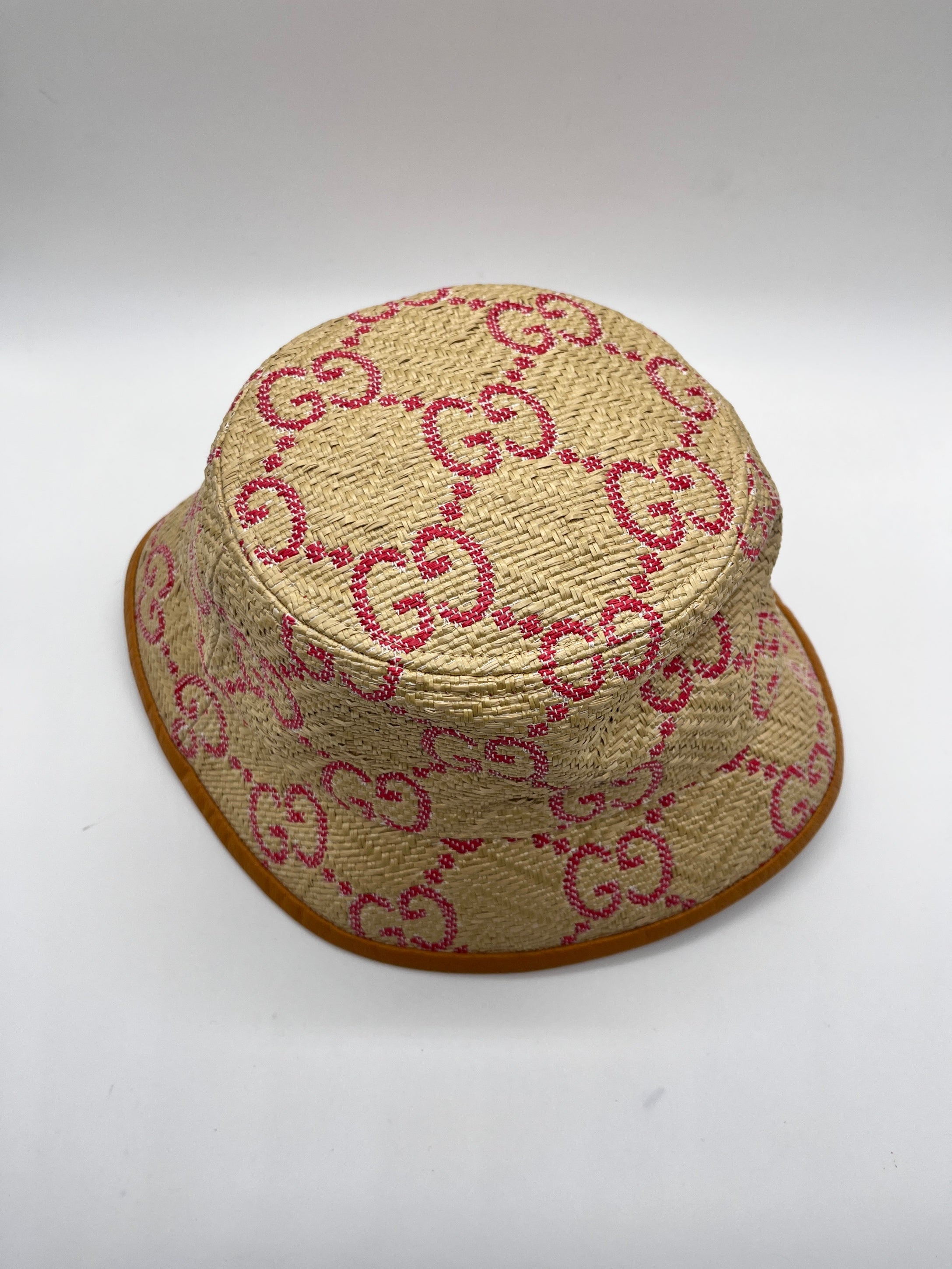 Cappello Bucket Gucci GG raffia